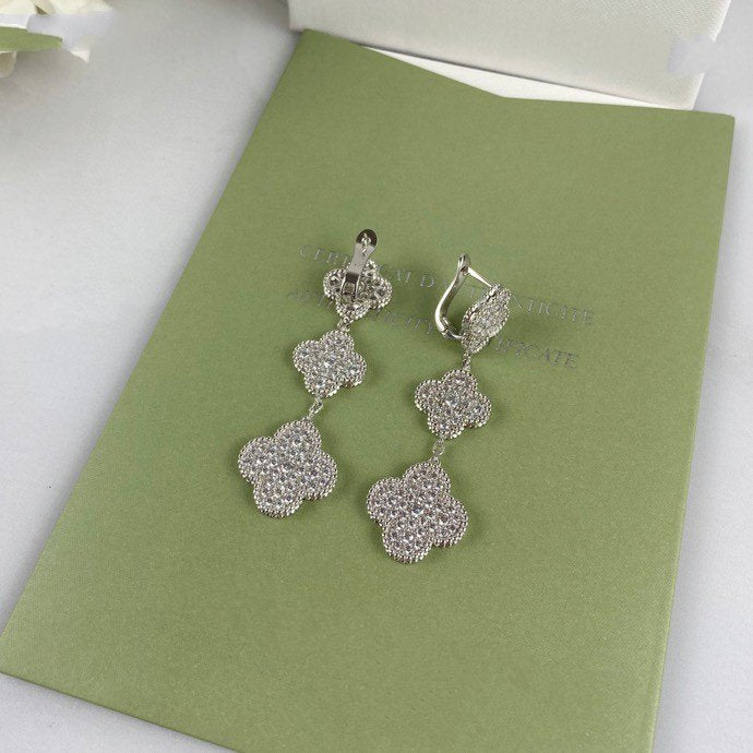 [Perla Lux]CLOVER 3 MOTIF DIAMOND SILVER DROP EARRINGS