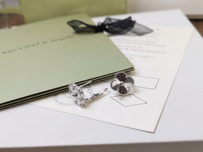 [Perla Lux]CLOVER MEDIUM STUD EARRINGS