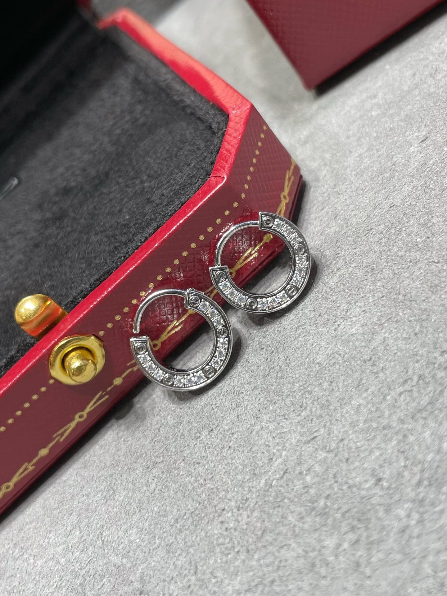 [Perla Lux]LOVE DIAMOND EARRINGS