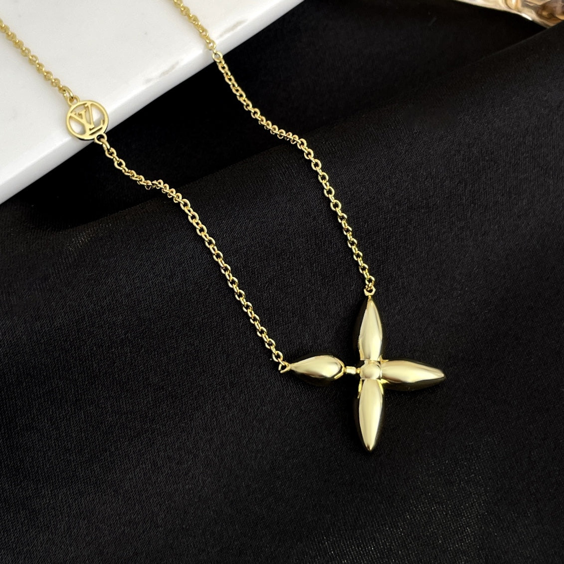 [Perla Lux]LOUISETTE GOLD NECKLACE