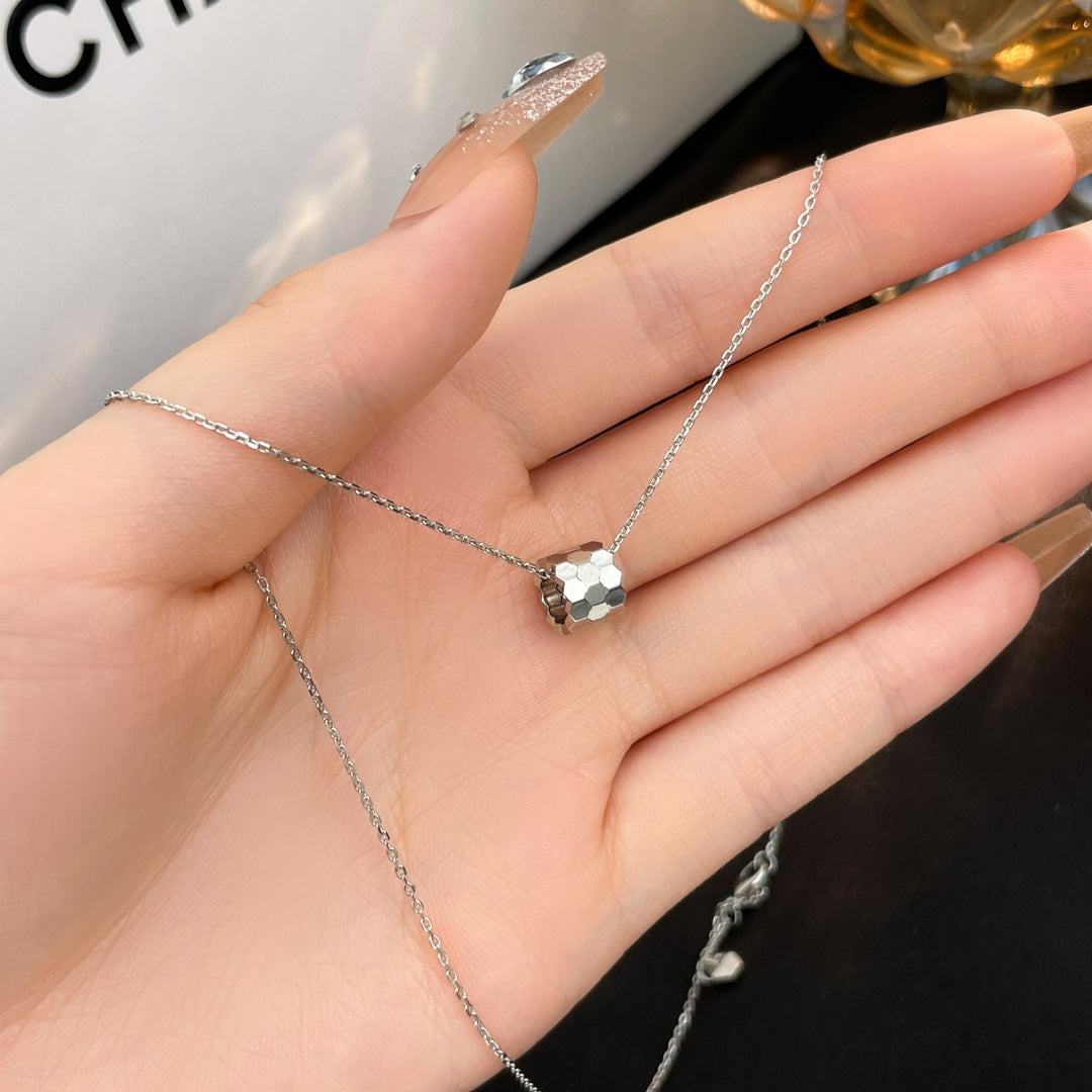 [Perla Lux]BEE MINI NECKLACE