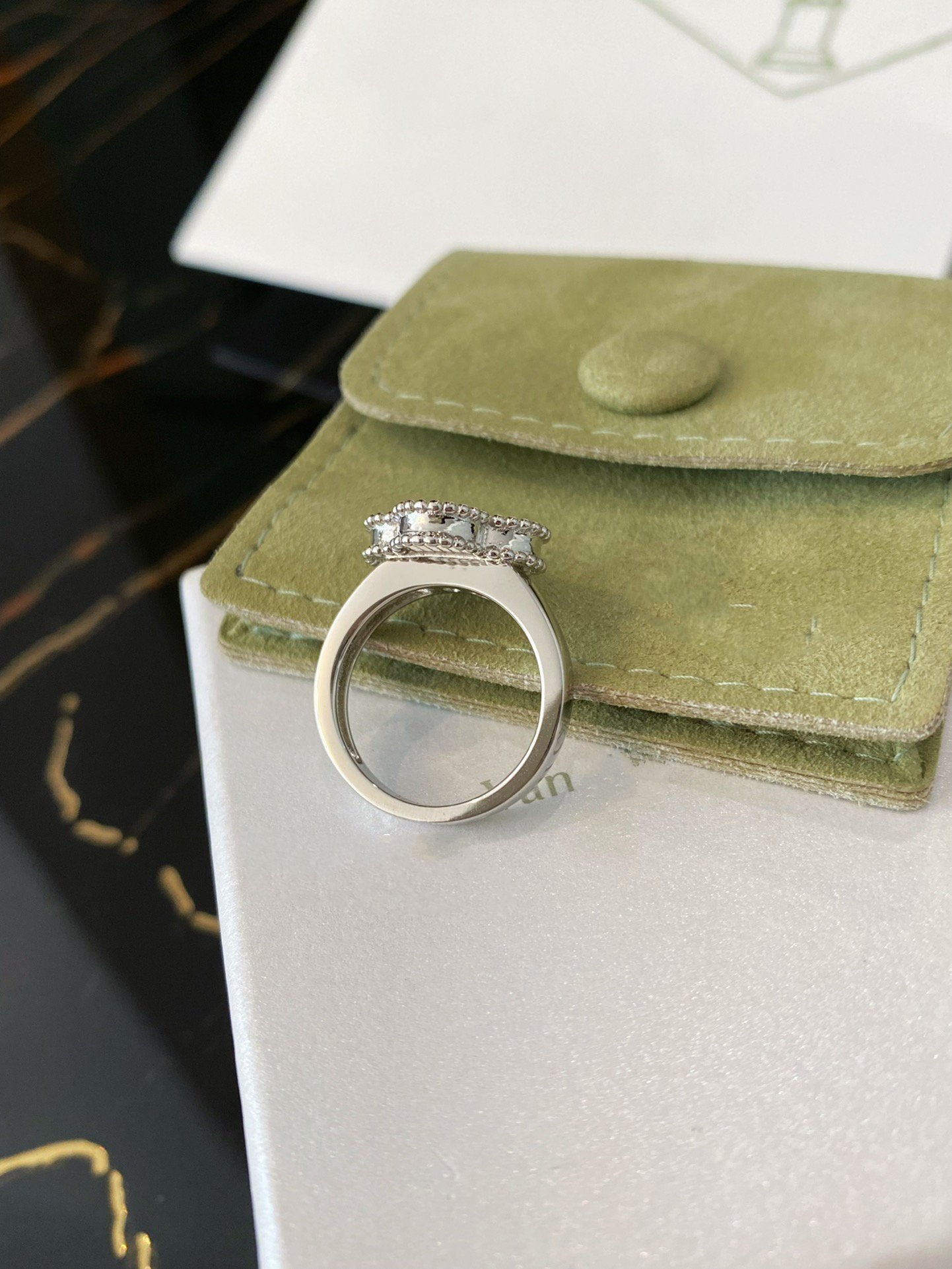 [Perla Lux]CLOVER SILVER RING