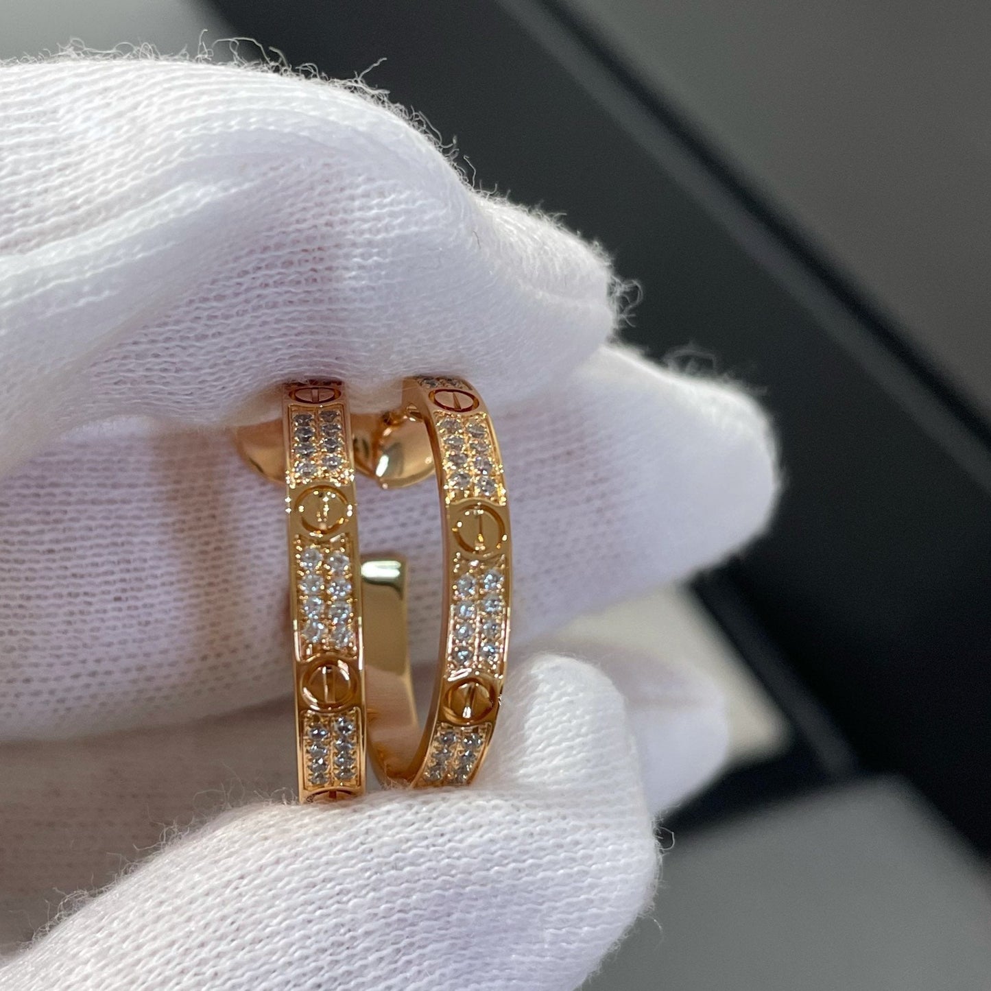 [Perla Lux]LOVE DIAMOND PINK GOLD HOOP EARRINGS