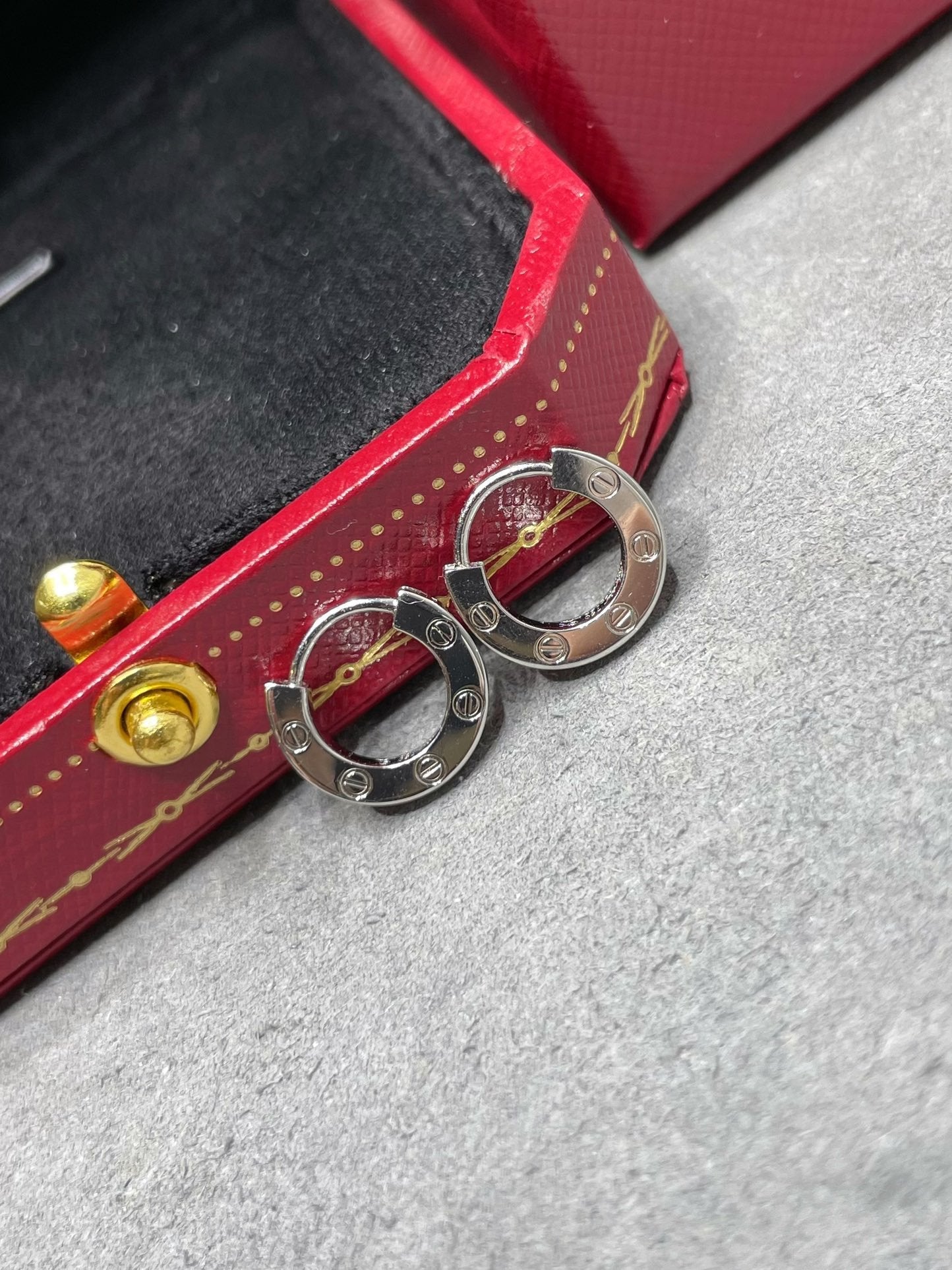 [Perla Lux]LOVE MINI EARRINGS