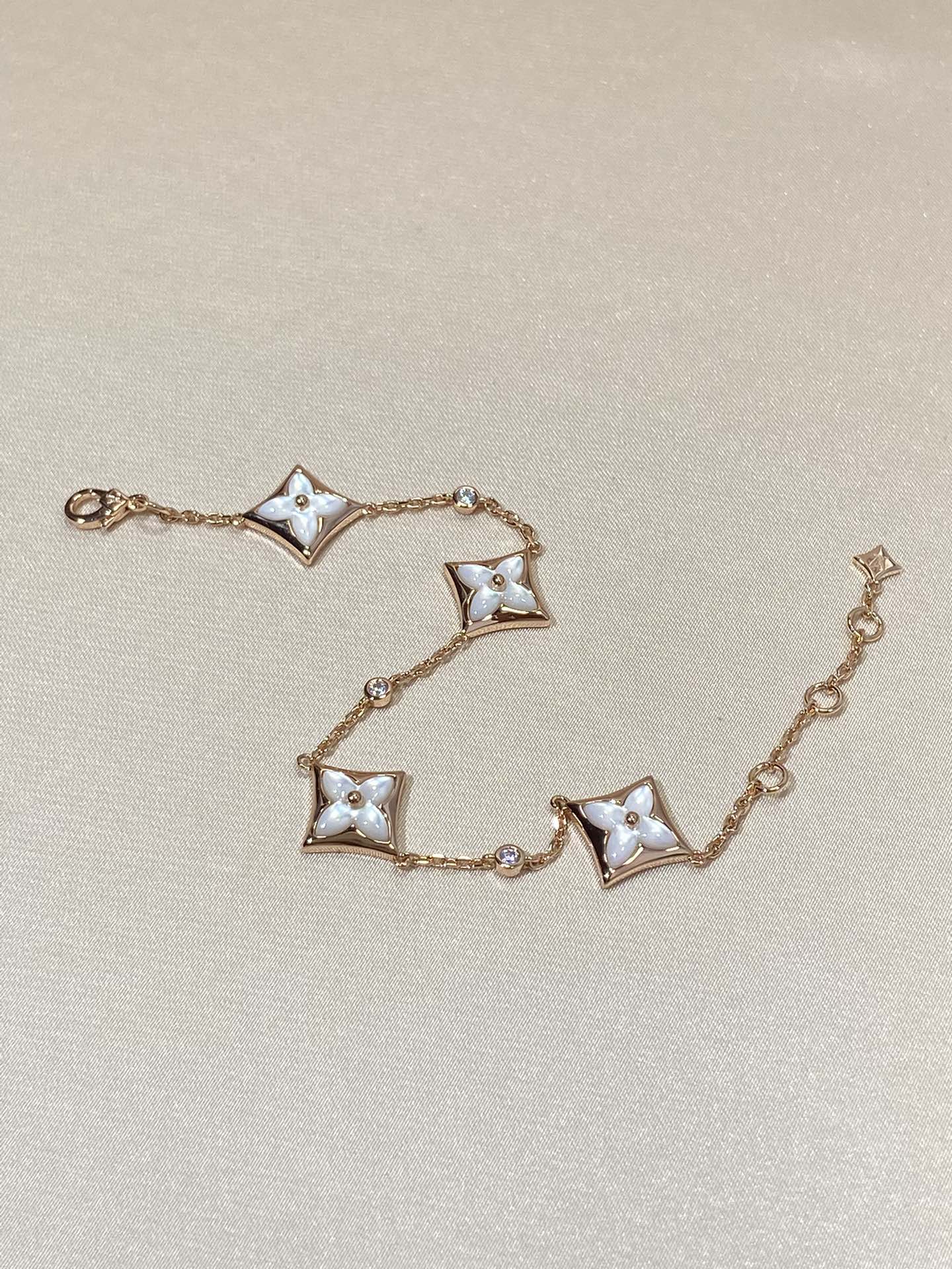 [Perla Lux]STAR 4 MOTIF MOP DIAMOND PINK GOLD BRACELET
