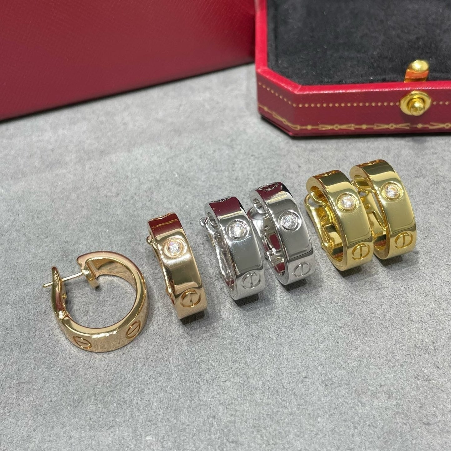 [Perla Lux]LOVE 5.5MM 1 DIAMOND EARRINGS