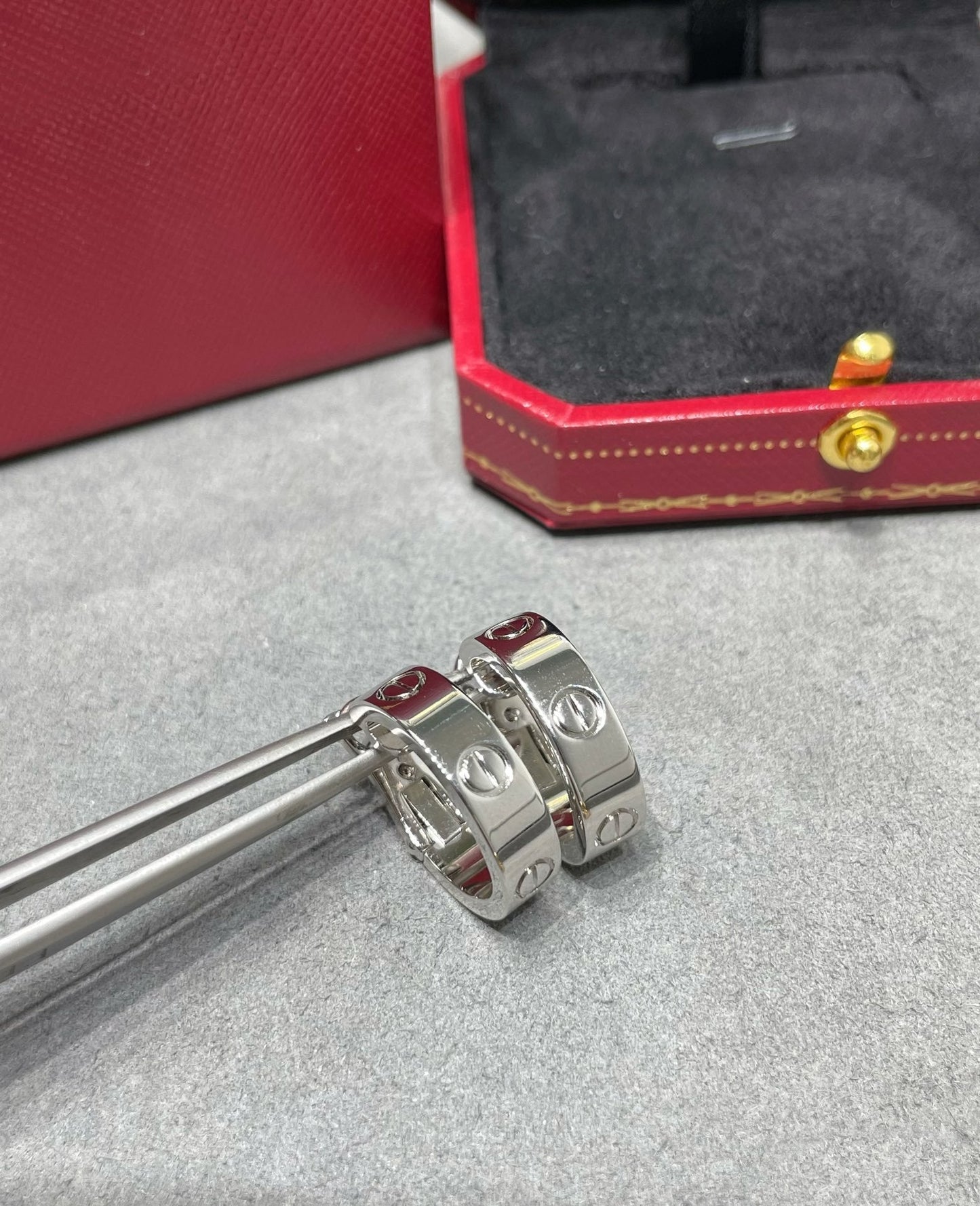 [Perla Lux]LOVE 5.5MM EARRINGS