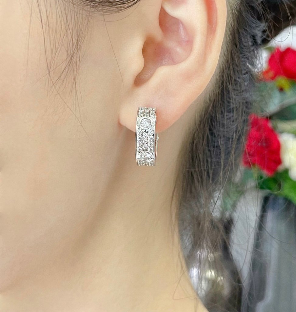 [Perla Lux]LOVE 5.5MM DIAMOND PAVED EARRINGS