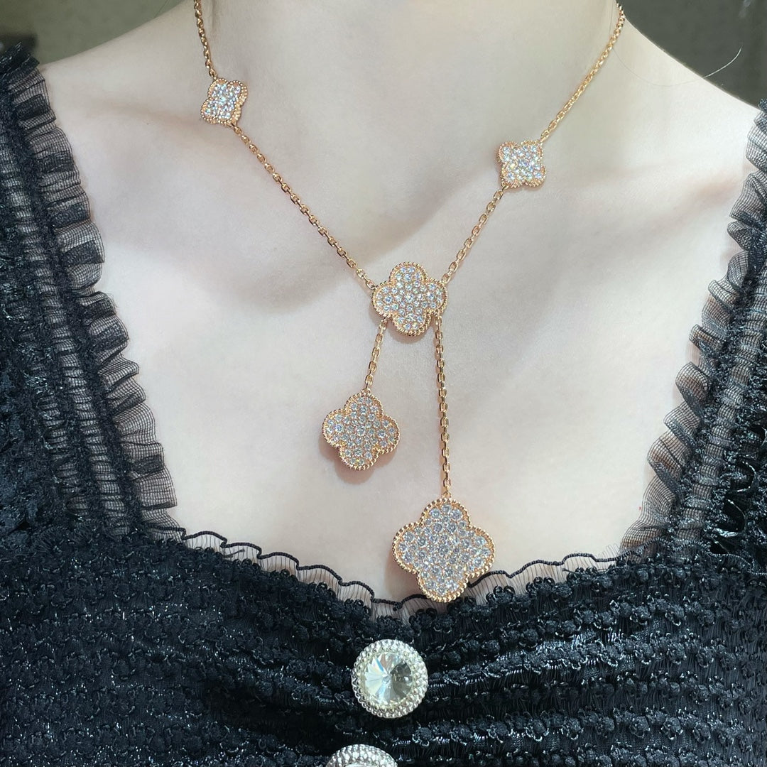 [Perla Lux]CLOVER 6 MOTIF DIAMOND PAVED NECKLACE