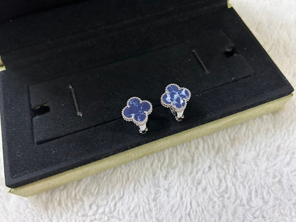 [Perla Lux]CLOVER PIETERSITE MEDIUM STUD EARRINGS