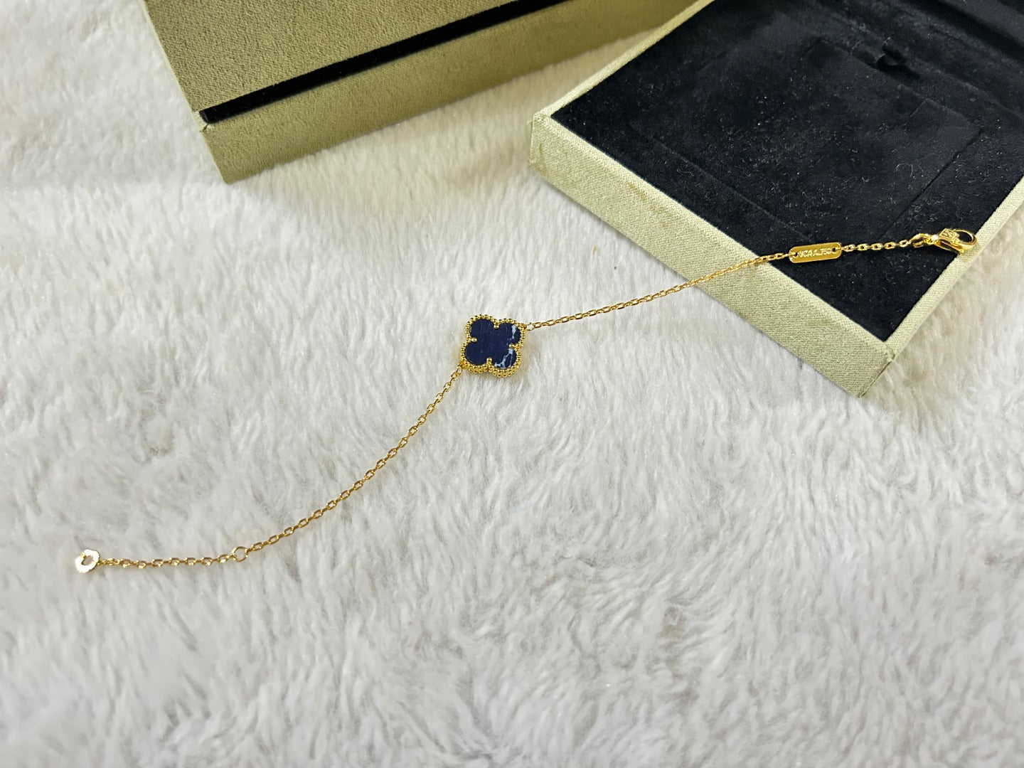[Perla Lux]CLOVER 1 MOTIF PIETERSITE BRACELET
