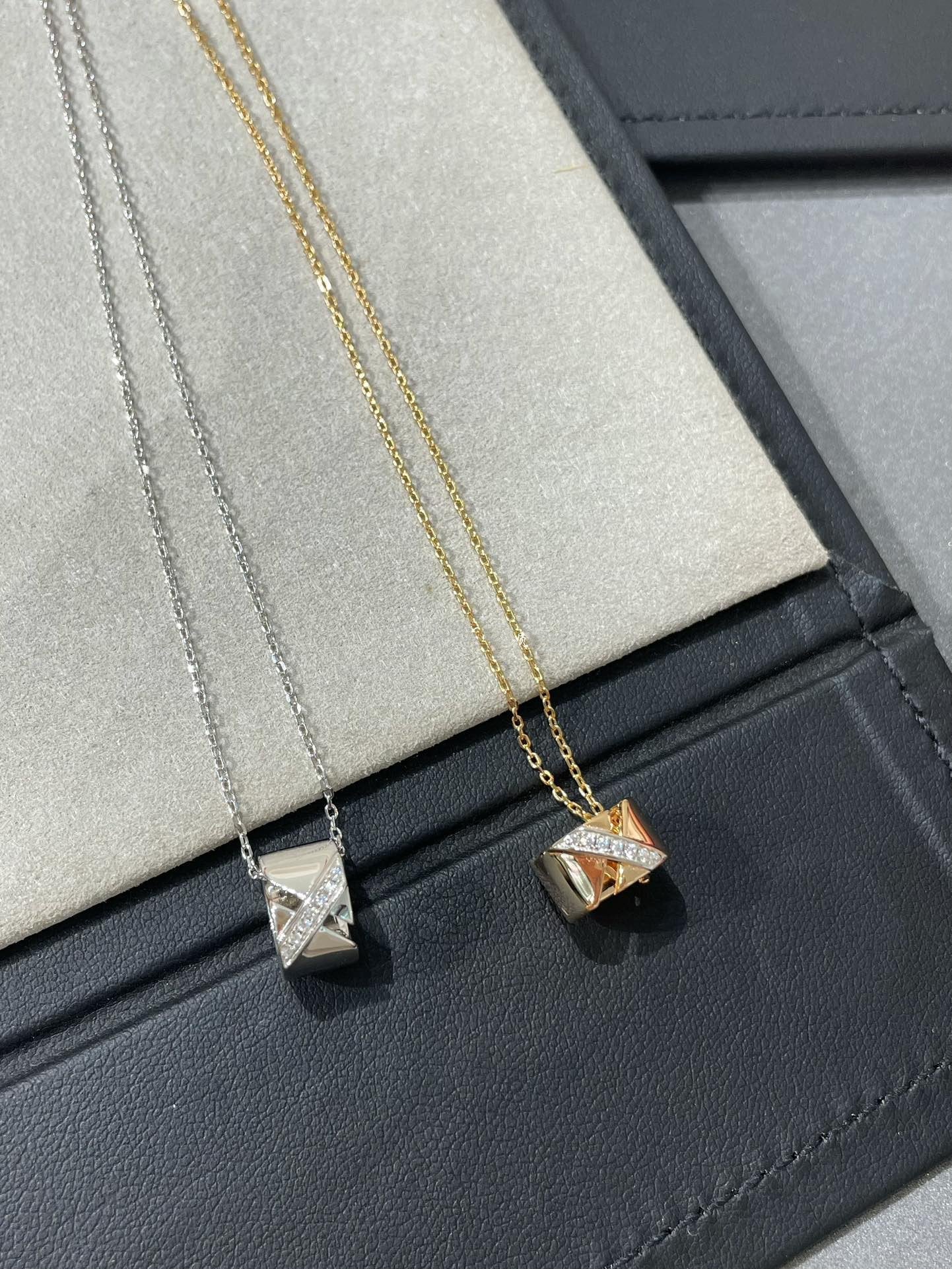 [Perla Lux]LIENS EVIDENCE DIAMOND NECKLACE