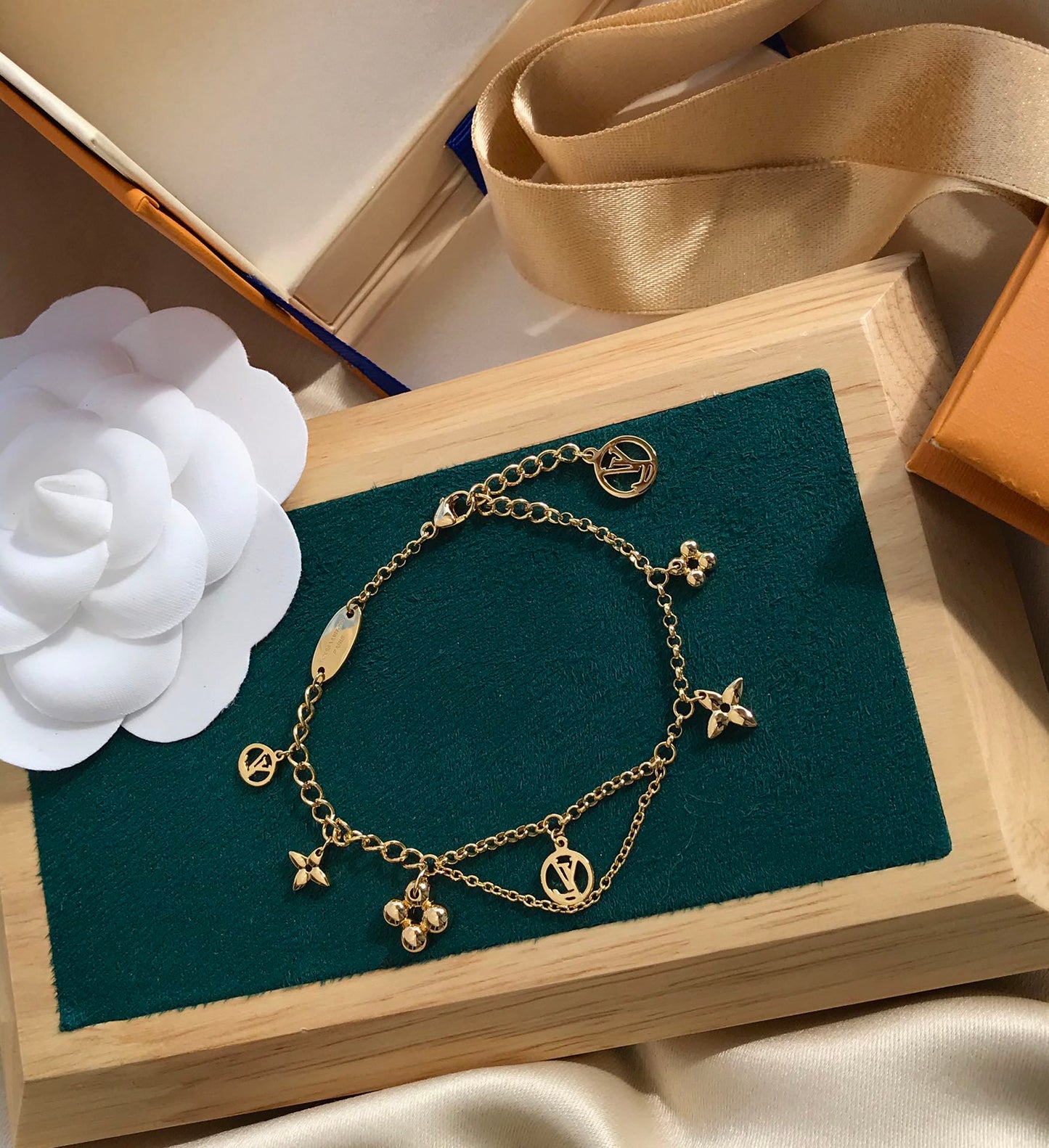 [Perla Lux]BLOOMING PINK GOLD MOP BRACELET