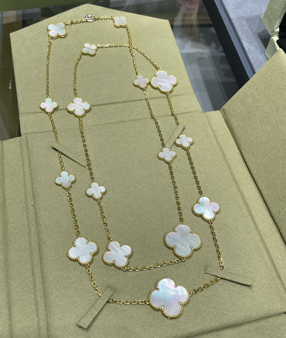 [Perla Lux]CLOVER 16 MOTIF WHITE MOP GOLD NECKLACE