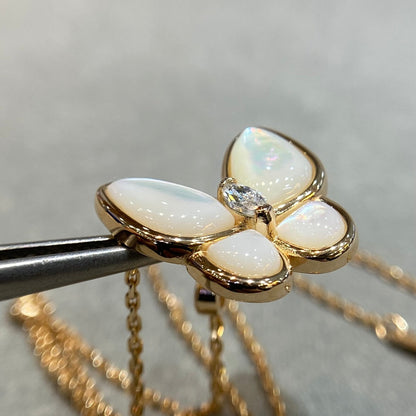 [Perla Lux]BUTTERFLY MOP DIAMOND NECKLACE