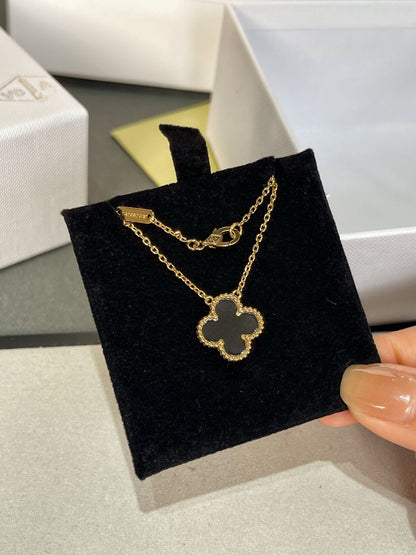 [Perla Lux]CLOVER ROCK CRYSTAL ROSE GOLD NECKLACE