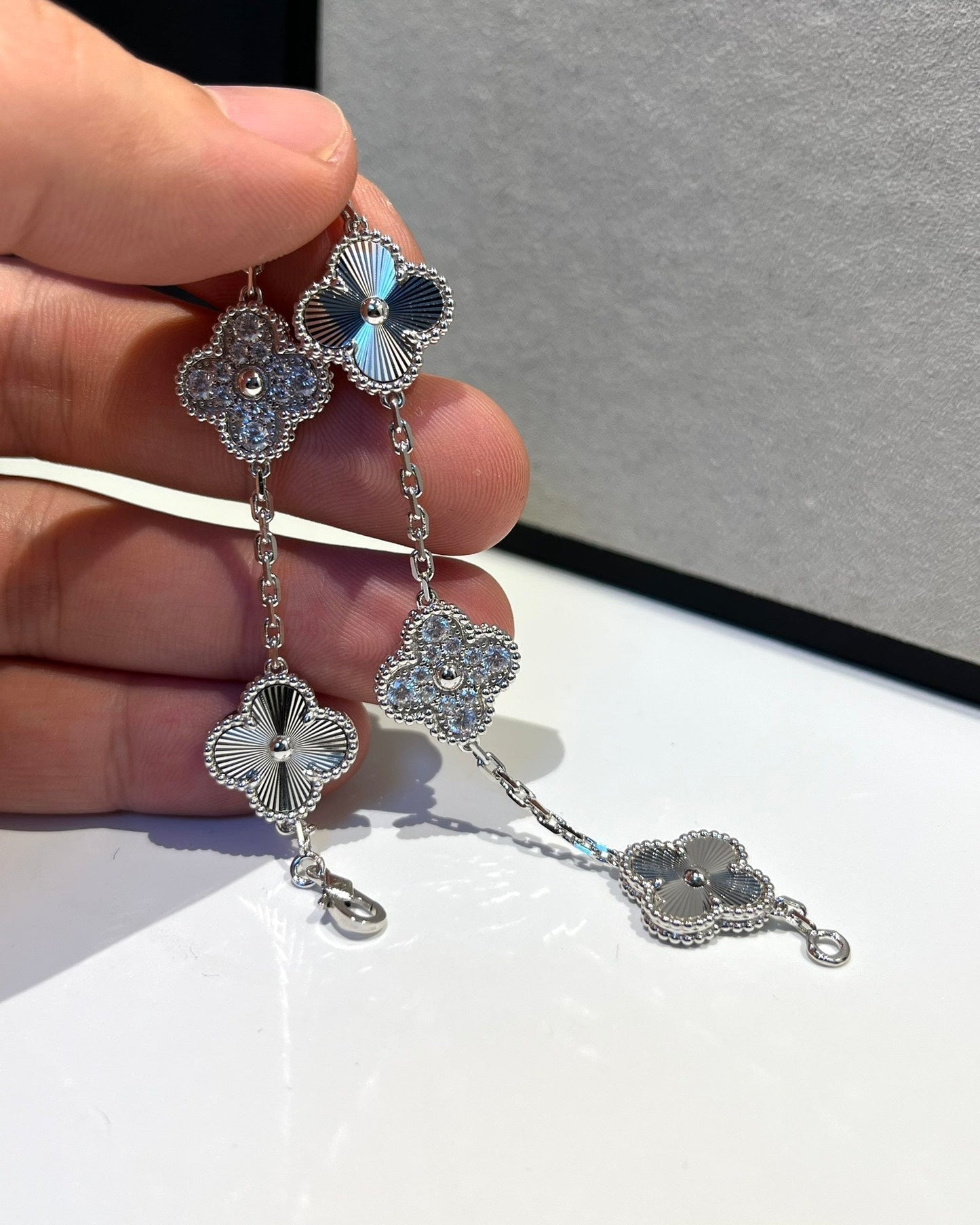 [Perla Lux]CLOVER 5 MOTIF SILVER DIAMOND BRACELET