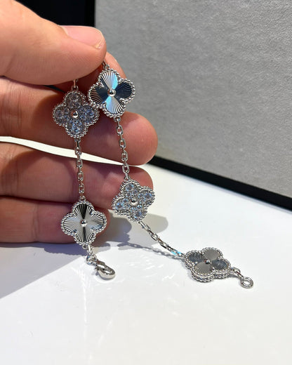[Perla Lux]CLOVER 5 MOTIF SILVER DIAMOND BRACELET