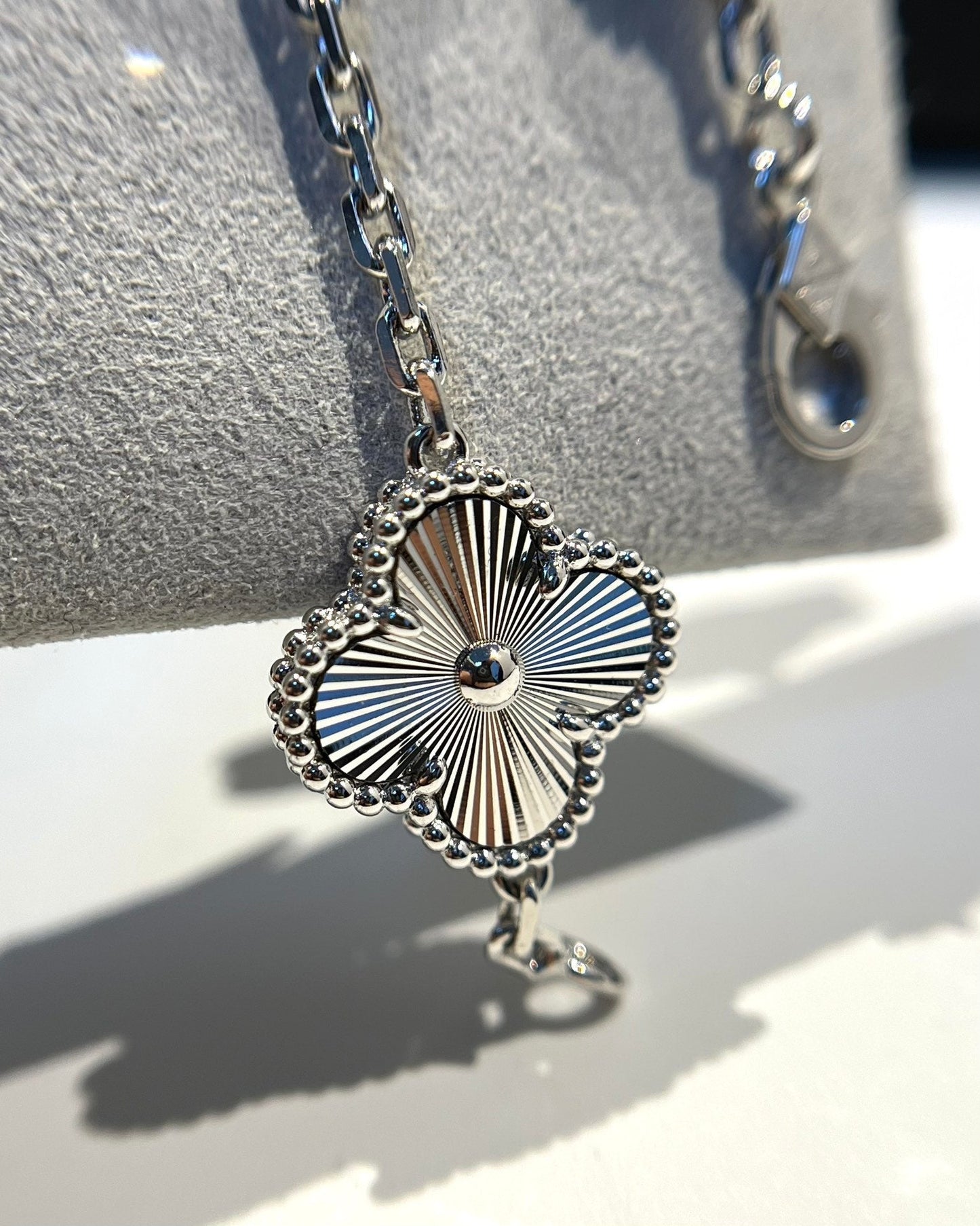 [Perla Lux]CLOVER 5 MOTIF SILVER DIAMOND BRACELET
