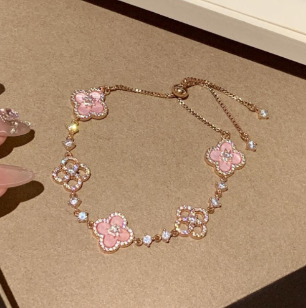 [Perla Lux]CLOVER 5 MOTIF PINK BLUE RED WHITE BRACELET