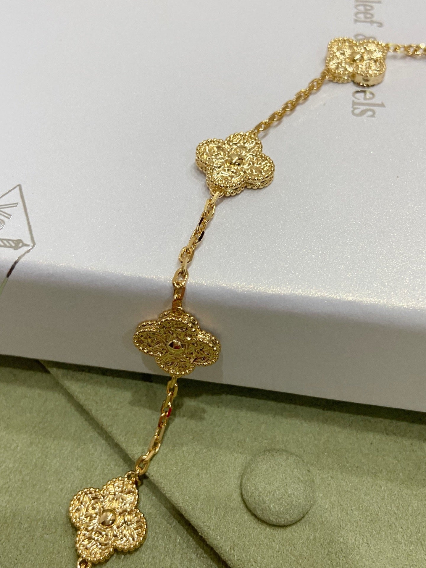[Perla Lux]CLOVERS THE 10-MOTIFS NECKLACE