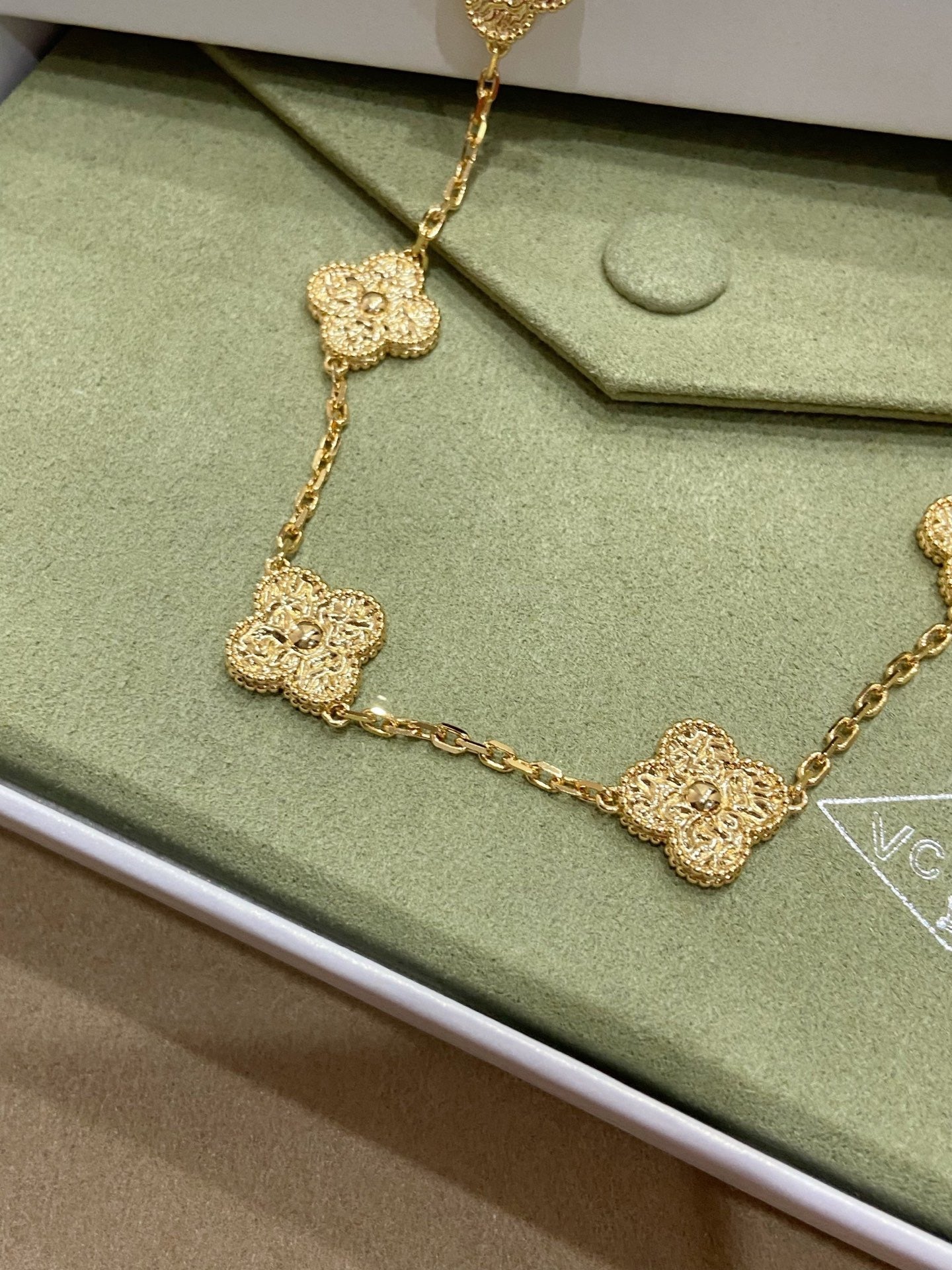 [Perla Lux]CLOVERS THE 10-MOTIFS NECKLACE