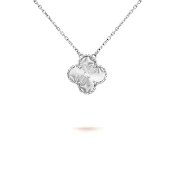[Perla Lux]CLOVER  15MM DIAMOND LASER NECKLACE SILVER