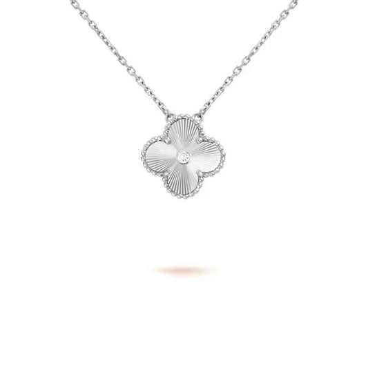 [Perla Lux]CLOVER  15MM DIAMOND LASER NECKLACE SILVER