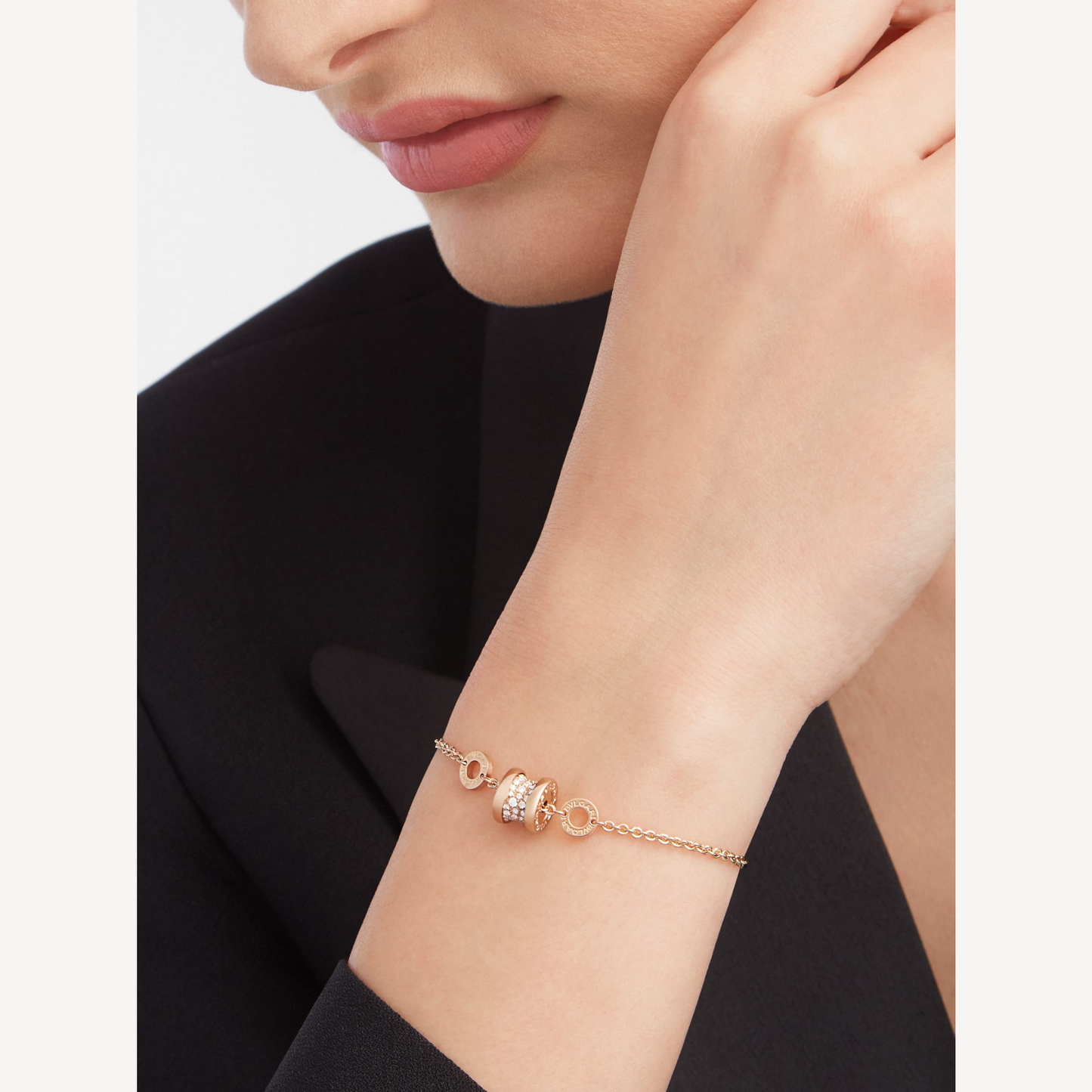 [Perla Lux]ZERO 1 SOFT PINK GOLD WITH PAVED DIAMONDS ON THE SPIRAL BRACELET
