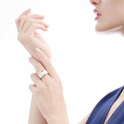[Perla Lux]ZERO 1 FOUR-BAND LOOPS AND WHITE CERAMIC SPIRAL PINK GOLD RING