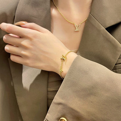 [Perla Lux]LOGO STAR MOTIF GOLD BRACELET
