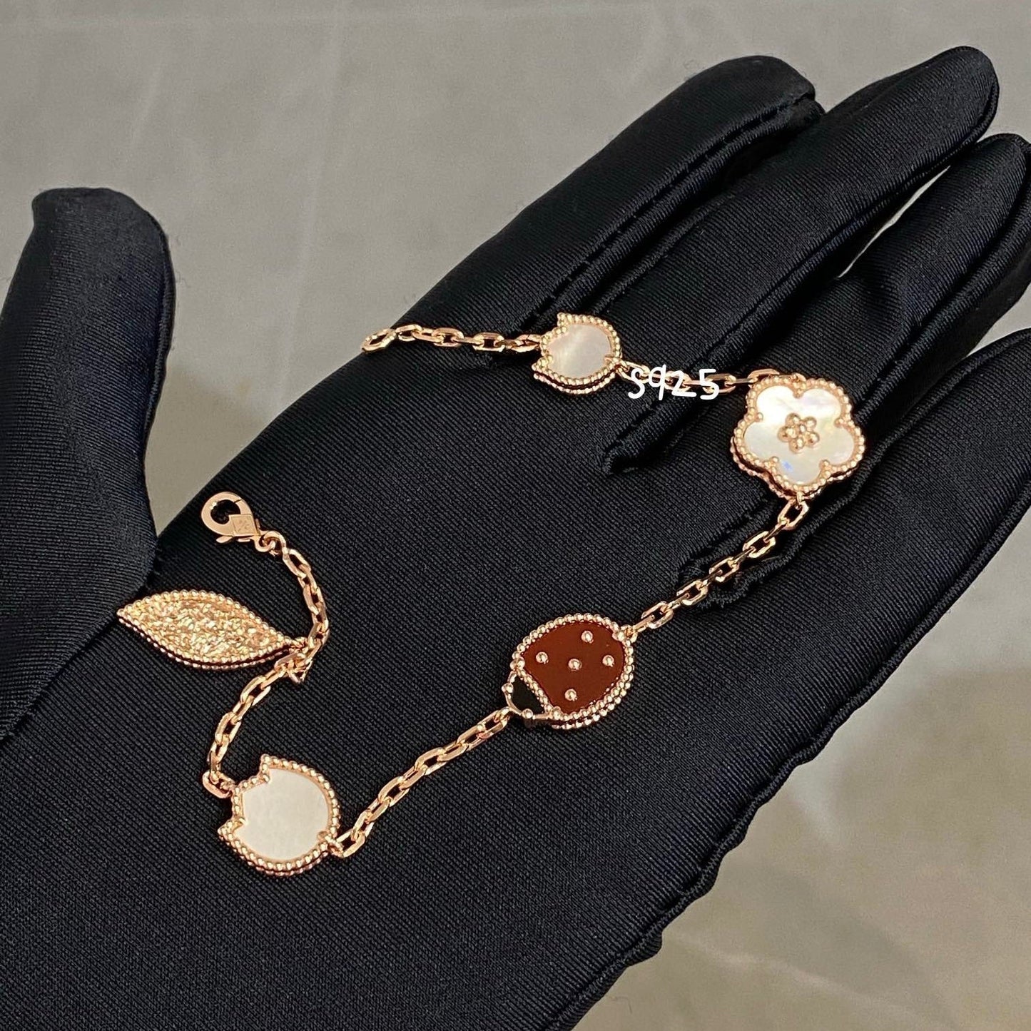 [Perla Lux]LUCKY SPRING 5 MOTIF BRACELET