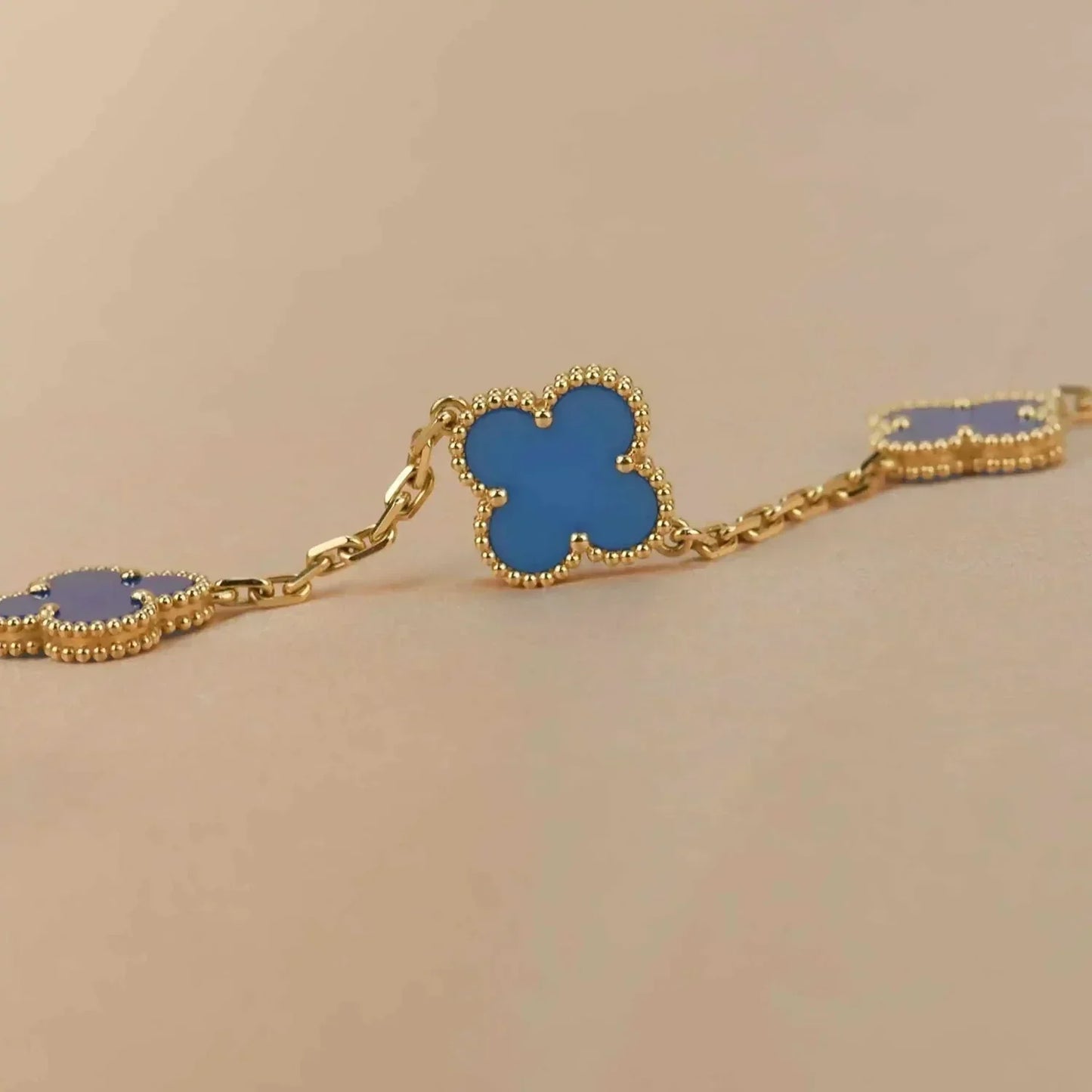 [Perla Lux]CLOVER 5 MOTIFS BLUE AGATE BRACELET