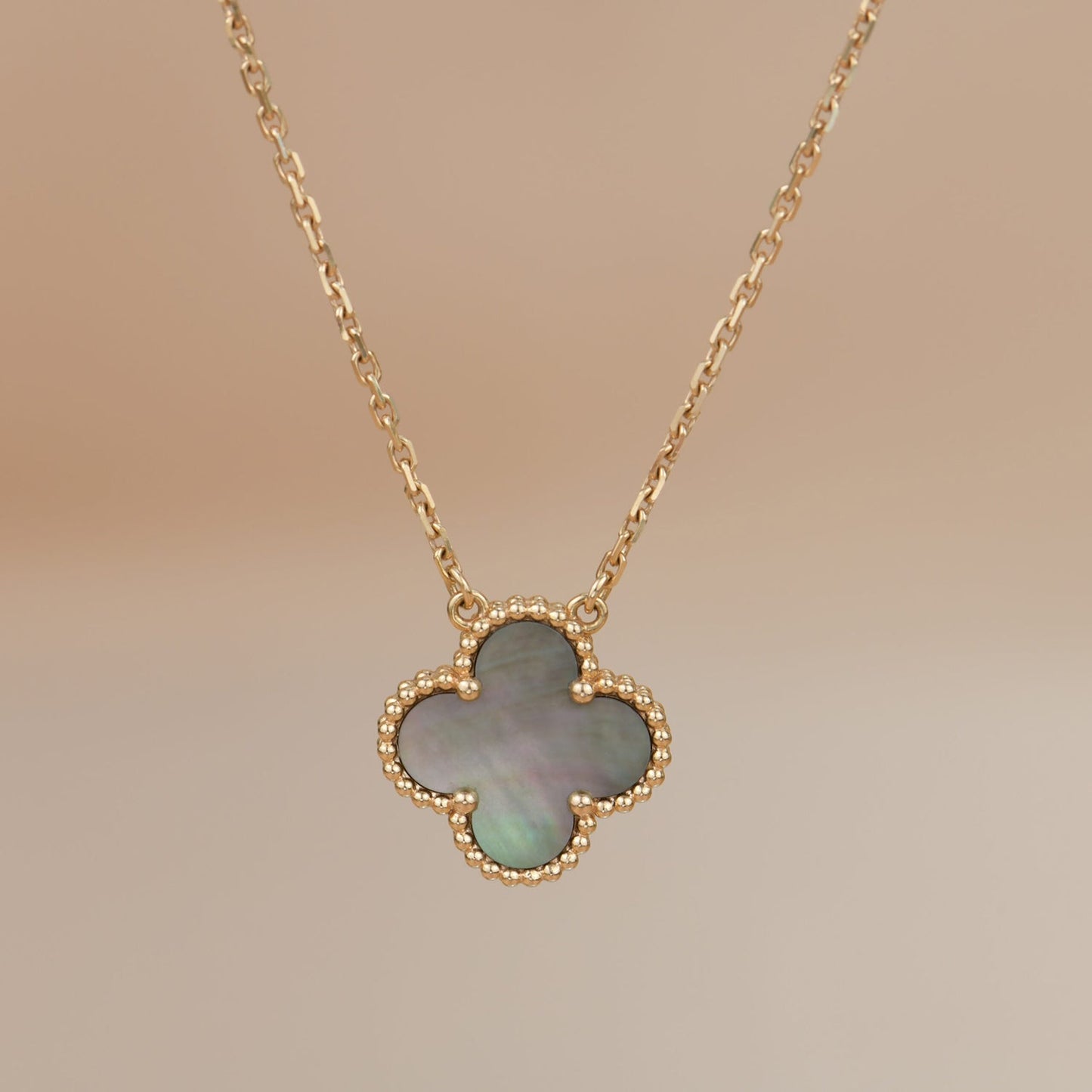 [Perla Lux]CLOVER 15MM  GRAY MOTHER OF PEARL NECKLACE