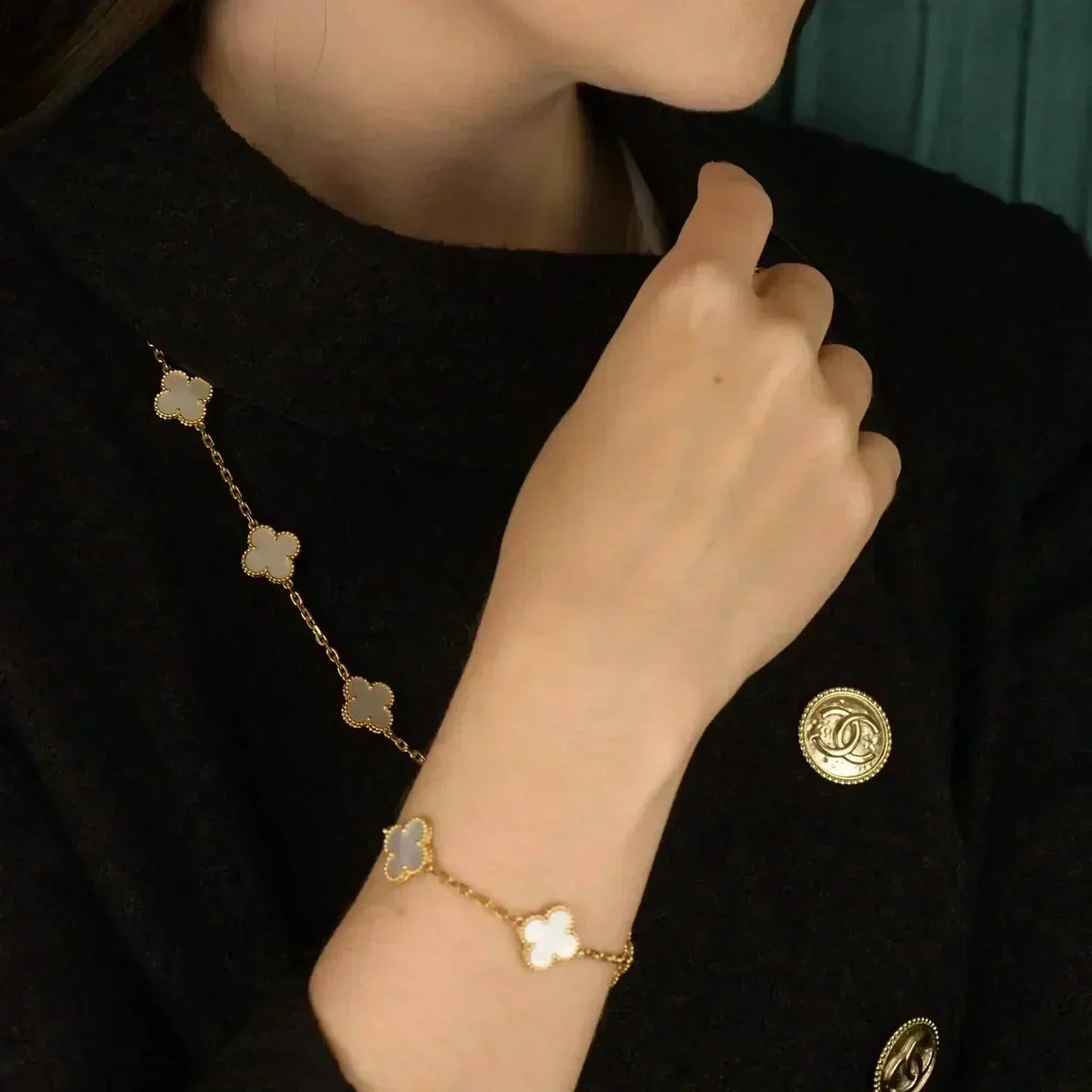 [Perla Lux]CLOVER  5 MOTIF WHITE MOP BRACELET