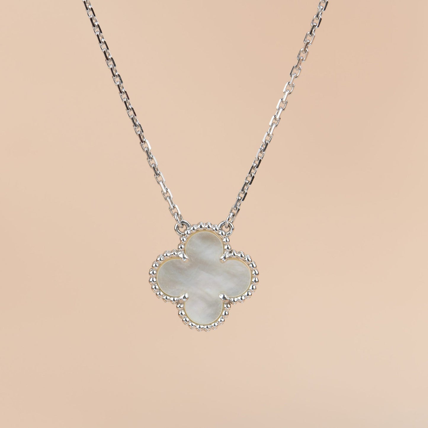 [Perla Lux]CLOVER  15MM WHITE MOTHER-OF-PEARL SILVER
