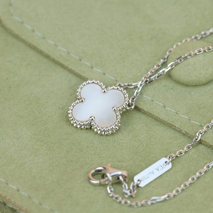 [Perla Lux]CLOVER  15MM WHITE MOTHER-OF-PEARL SILVER