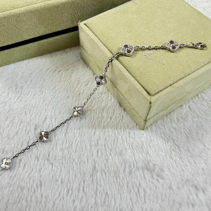 [Perla Lux]CLOVER 6 MOTIF DIAMOND BRACELET
