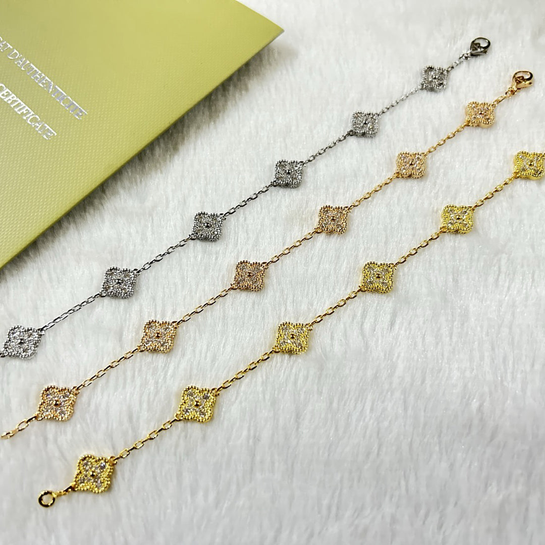 [Perla Lux]CLOVER 6 MOTIF DIAMOND BRACELET