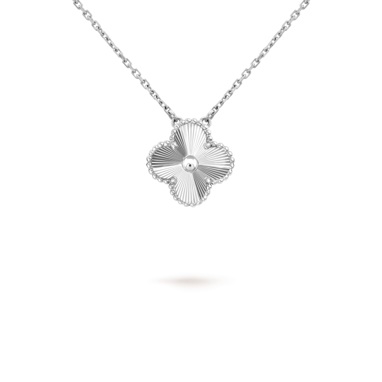 [Perla Lux]CLOVER 15MM LASER NECKLACE SILVER