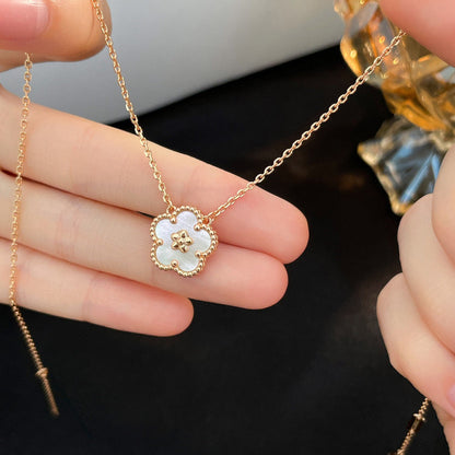[Perla Lux]LUCKY  WHITE MOP  PLUM BLOSSOM NECKLACE