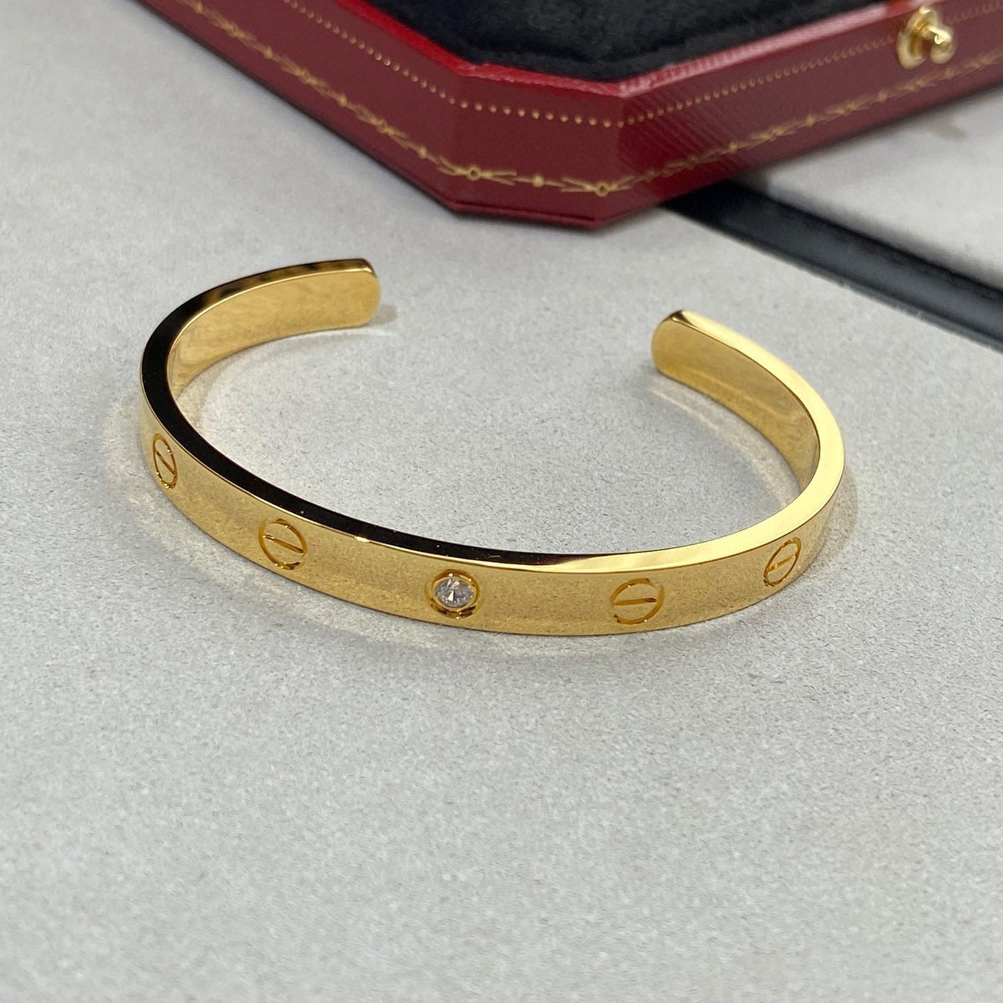 [Perla Lux]LOVE BRACELET 6.1MM 1 DIAMOND OPEN CUFF