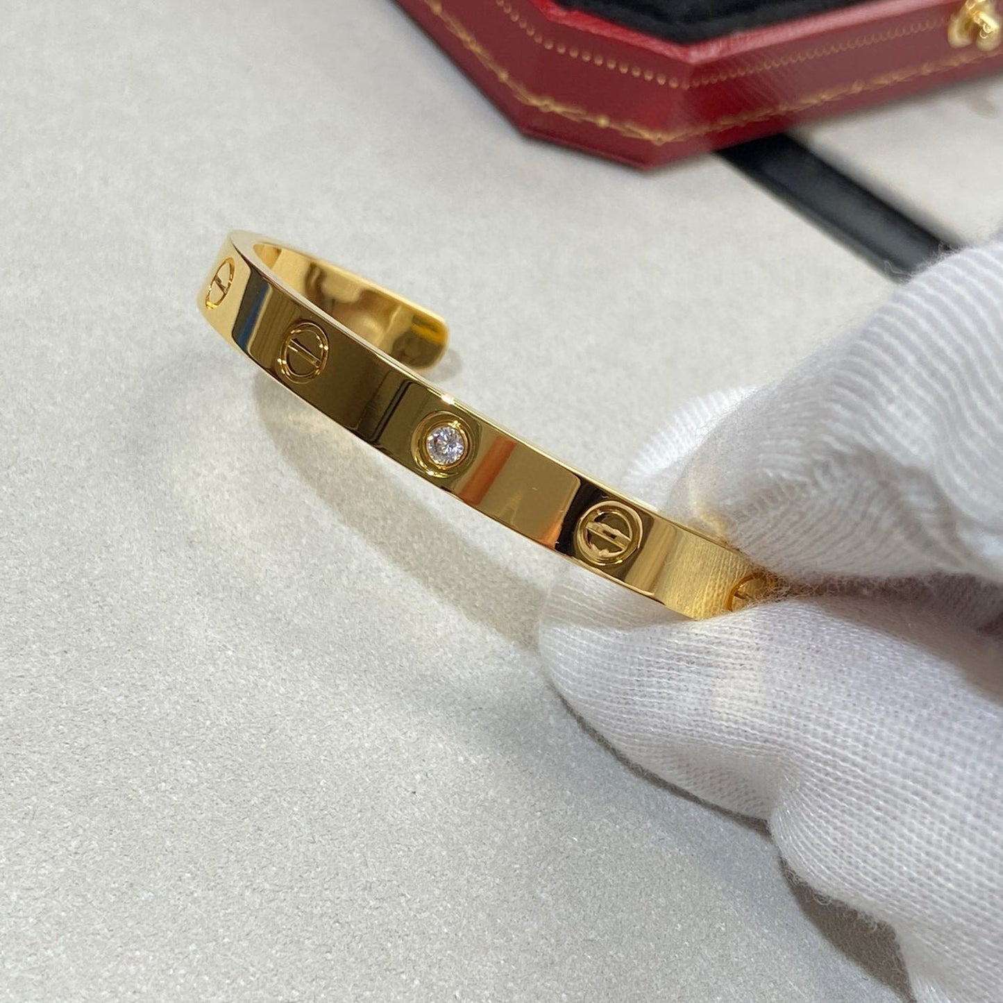 [Perla Lux]LOVE BRACELET 6.1MM 1 DIAMOND OPEN CUFF