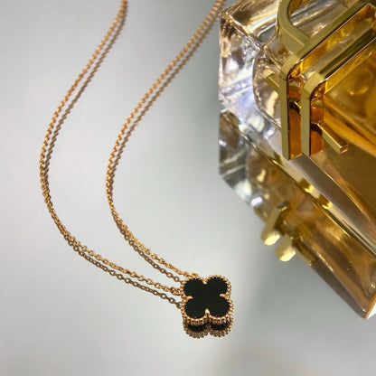 [Perla Lux]CLOVER 15MM BLACK ONYX SINGLE FLOWER NECKLACE