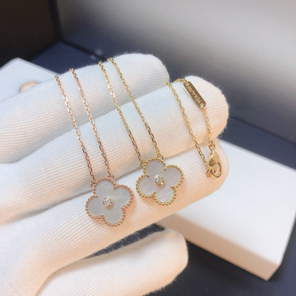 [Perla Lux]CLOVER 15MM DIAMOND WHITE FRITILLARIA NECKLACE