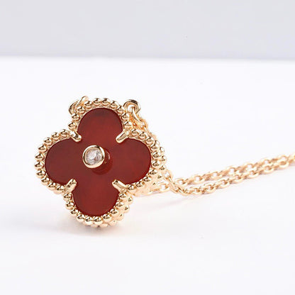 [Perla Lux]CLOVER 15MM DIAMOND CARNELIAN NECKLACE
