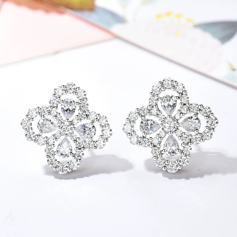[Perla Lux]LOOP EARRINGS FULL MOTIF DIAMOND 16MM