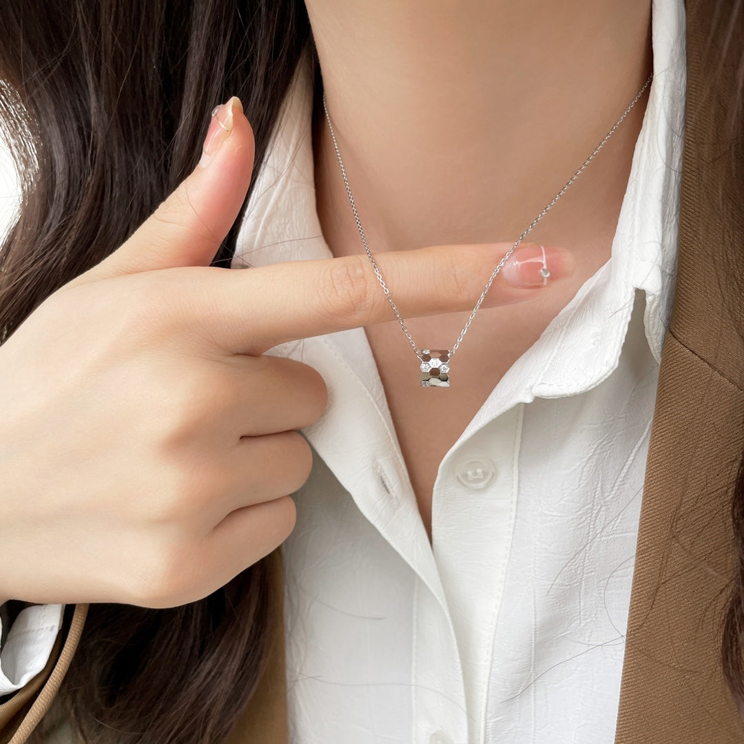 [Perla Lux]BEE MINI PEDANT DIAMOND NECKLACE