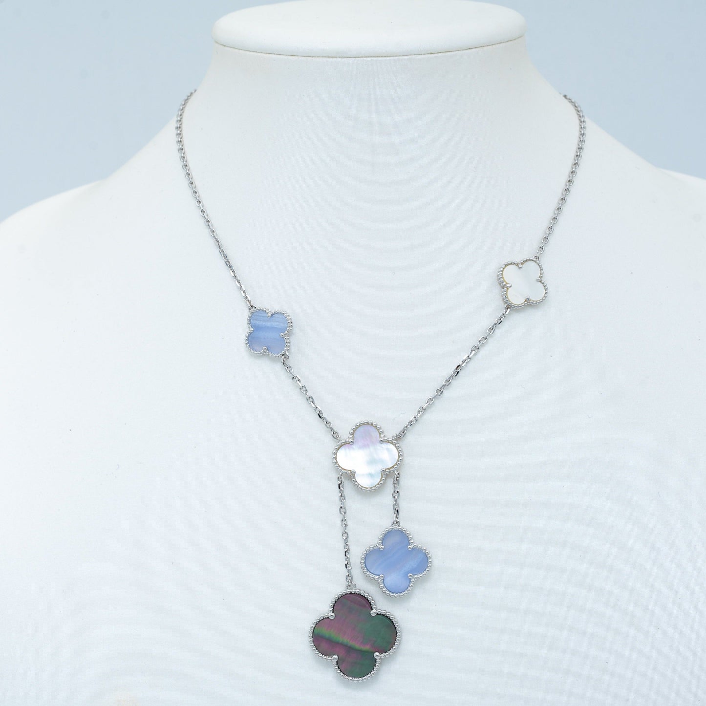 [Perla Lux]CLOVER MOP CHALCEDONY NECKLACE SILVER 6 MOTIF