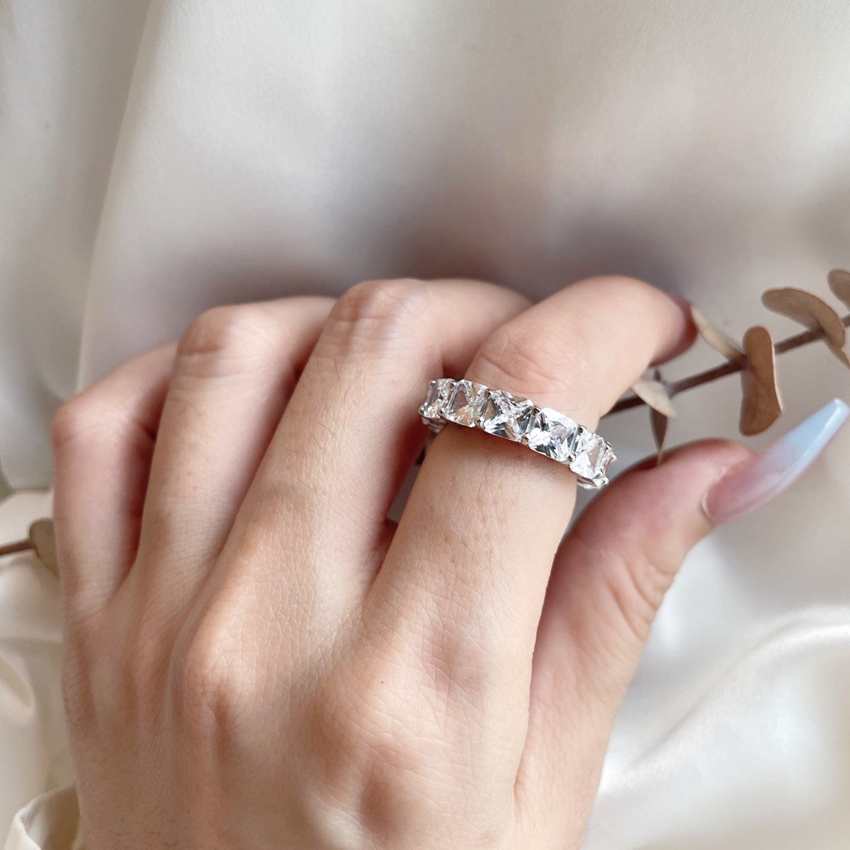 [Perla Lux]Elegant Princess Cut Tennis Ring